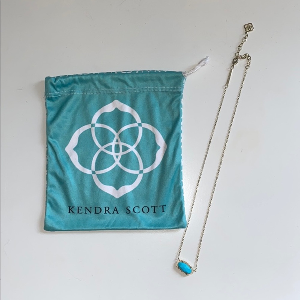 Kendra Scott necklace